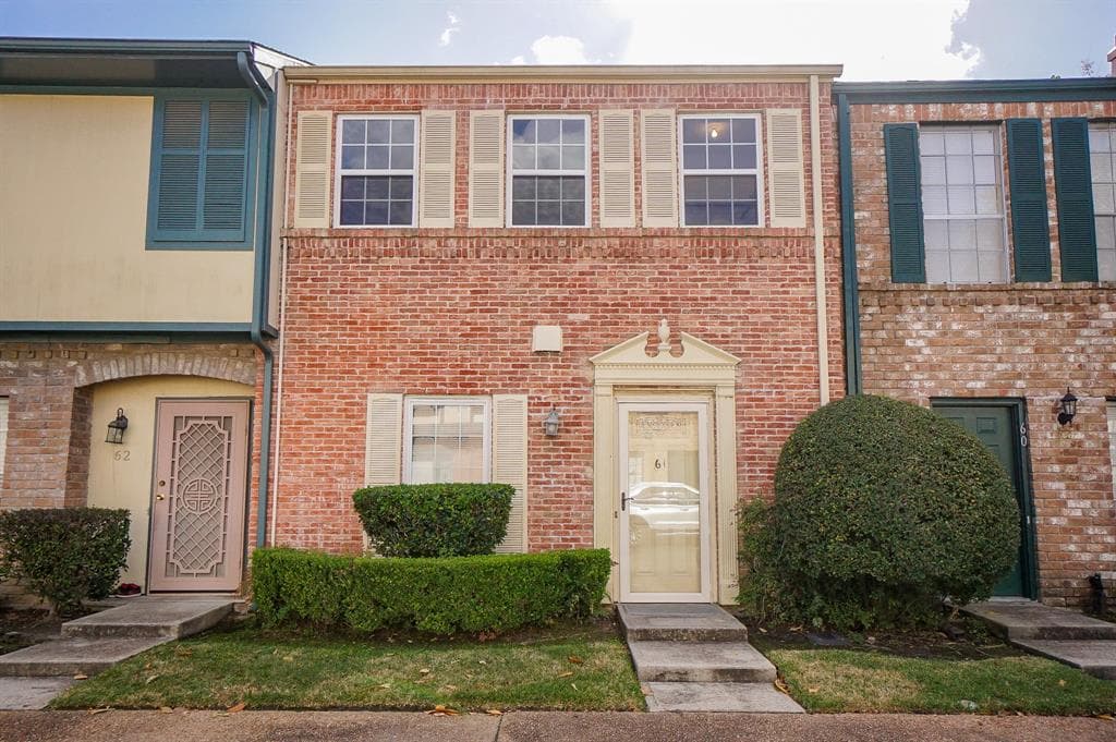 7700 Creekbend Dr Apt 61