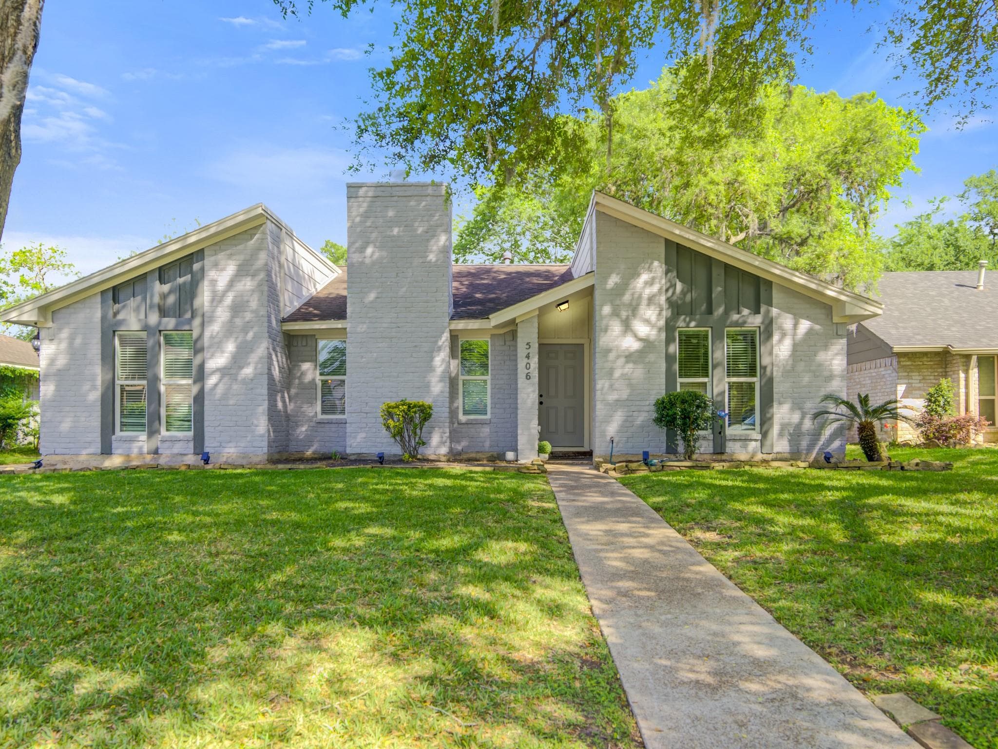 5406 Abercreek Ave