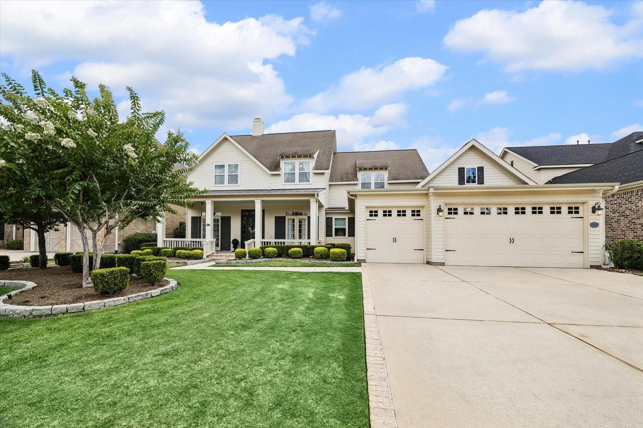 2327 Bottlebrush Ln