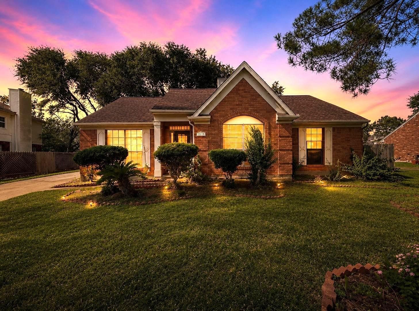 15118 Stoneyview Dr
