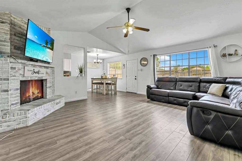 2714 Skelton Dr