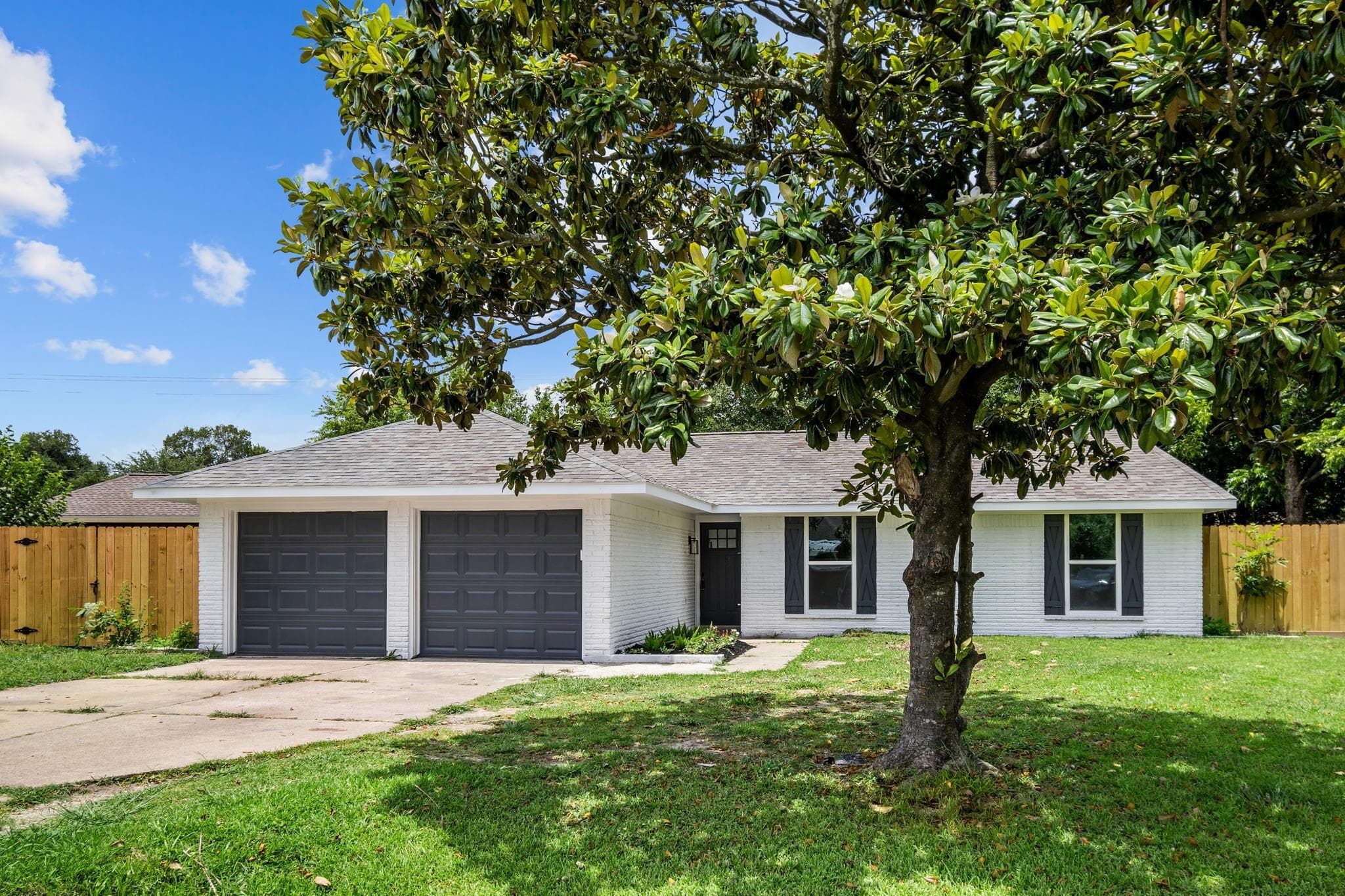 4311 Castledale Dr