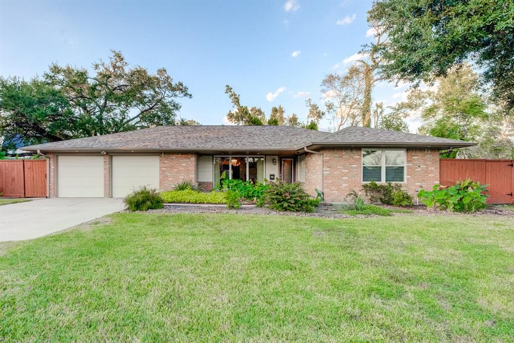 926 Drane Ct
