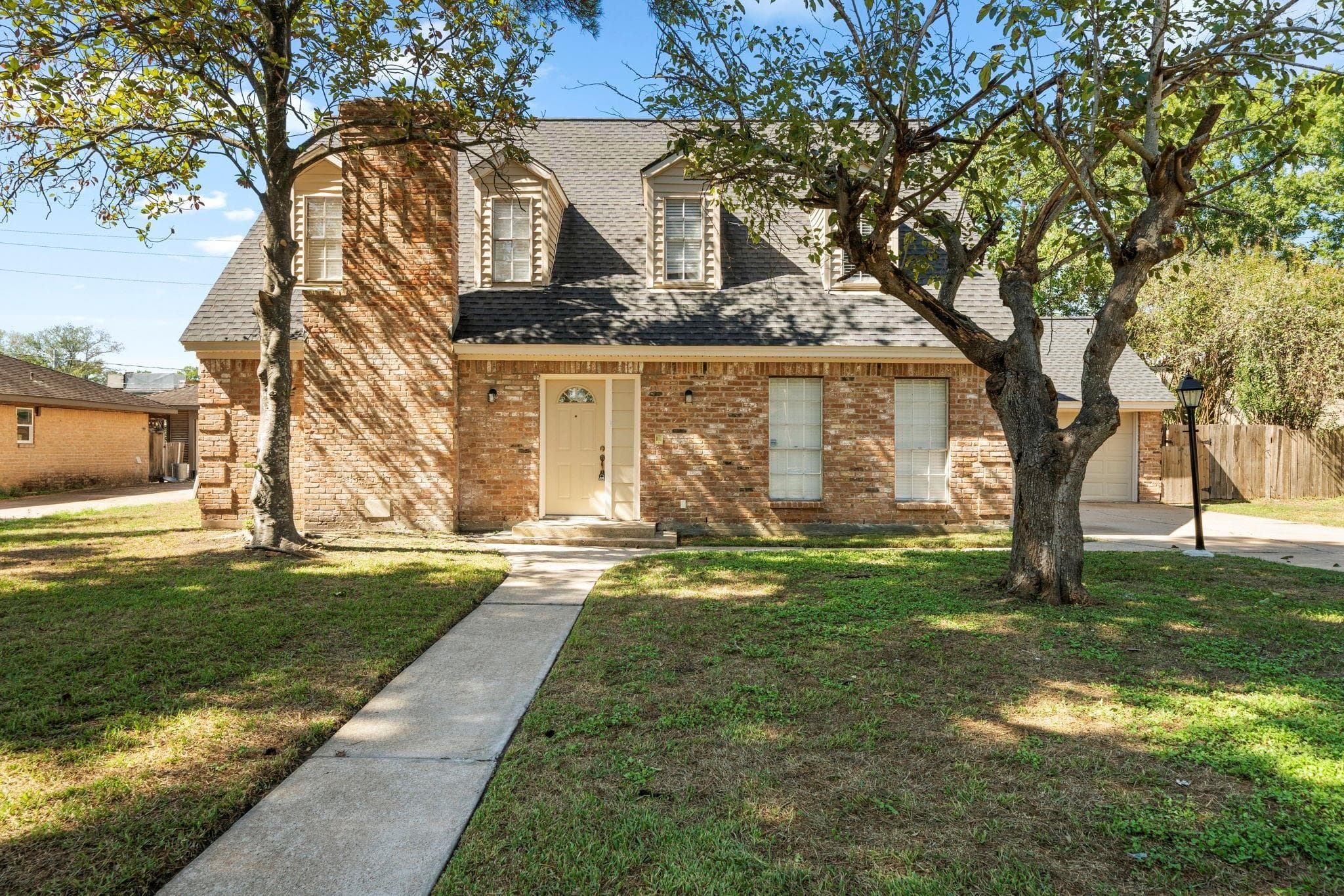12711 Shady Knoll Ln