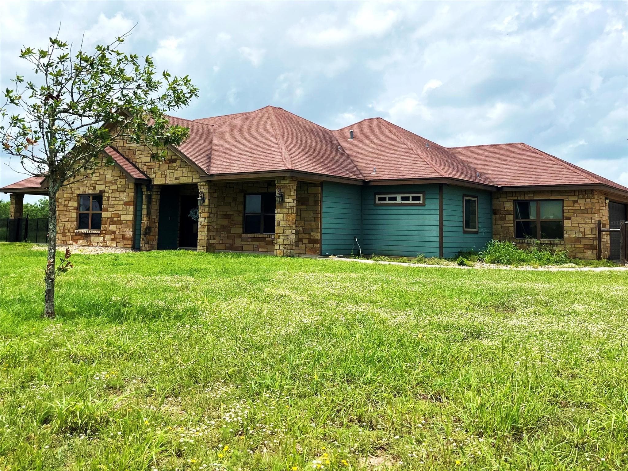 Main property image