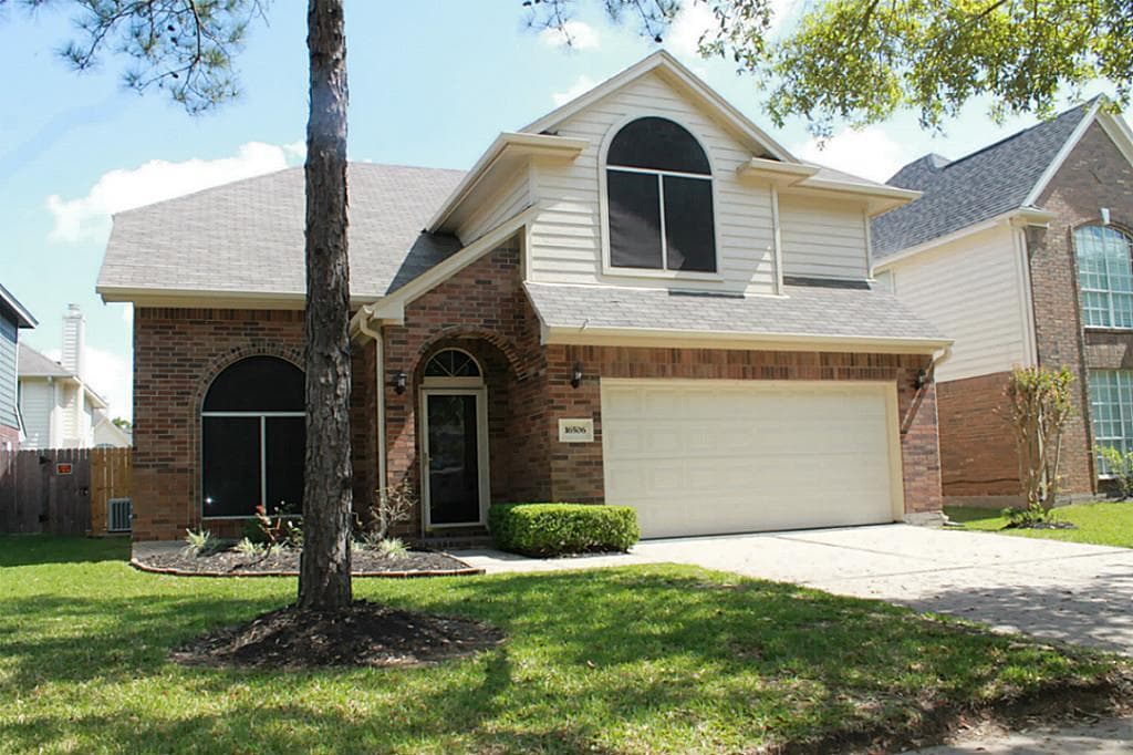16506 Mahogany Dr