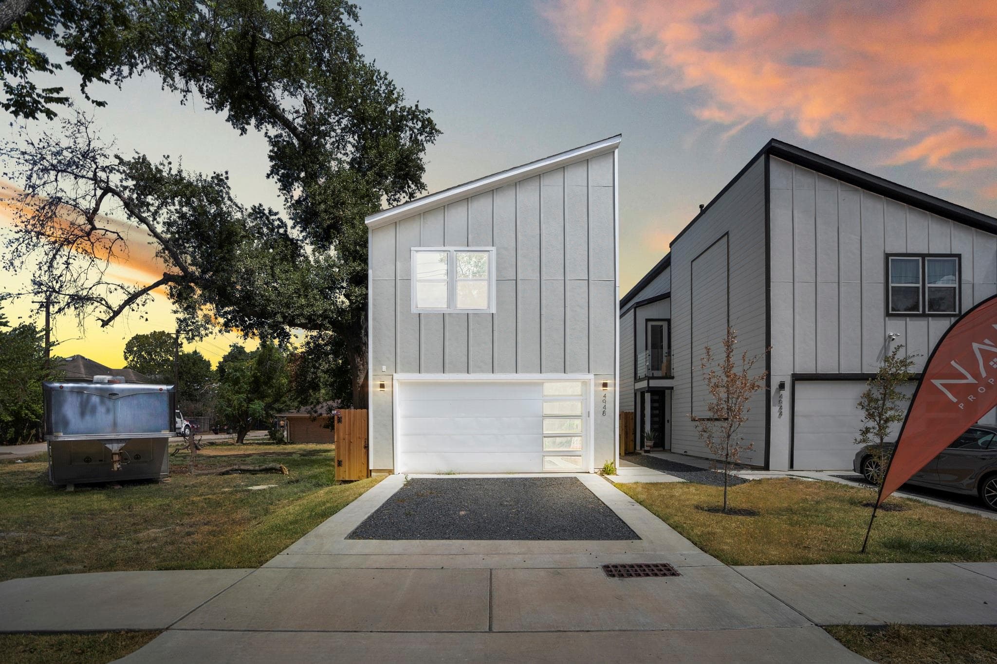 4948 Creekmont Dr