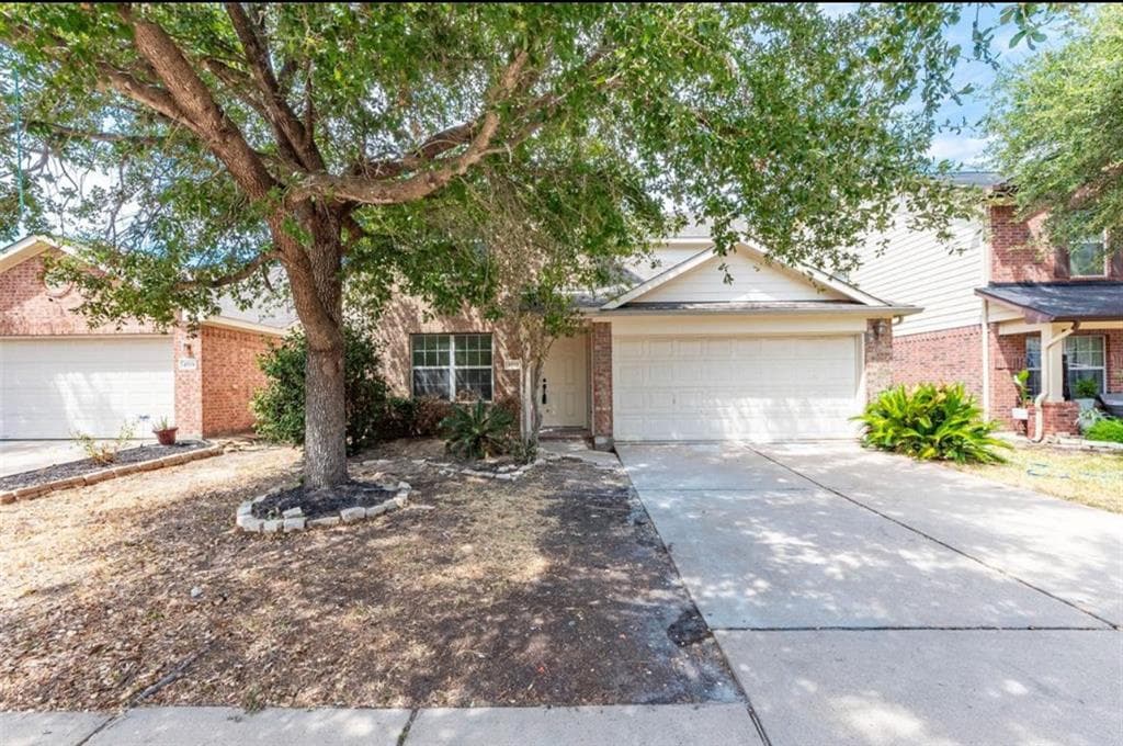 4523 Hall Croft Chase Ln