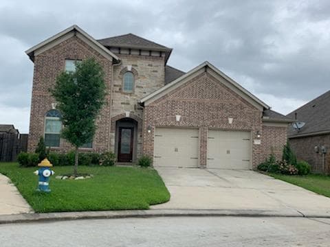8906 Hummingbird Glen Ct
