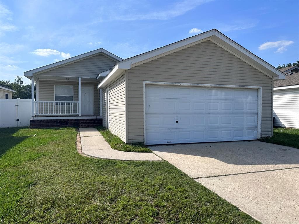 10206 Berrybriar Ln