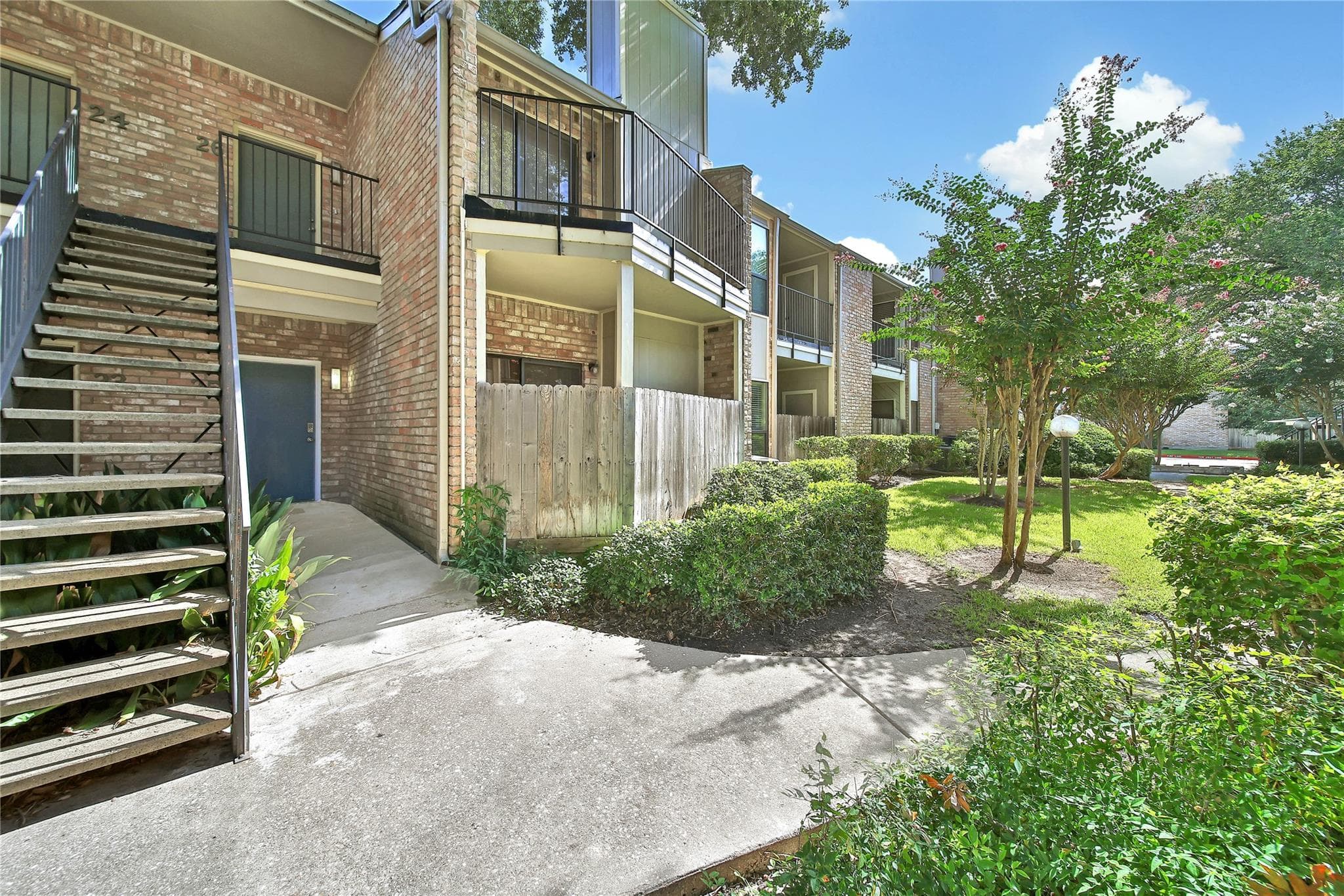 8100 Cambridge St Apt 25