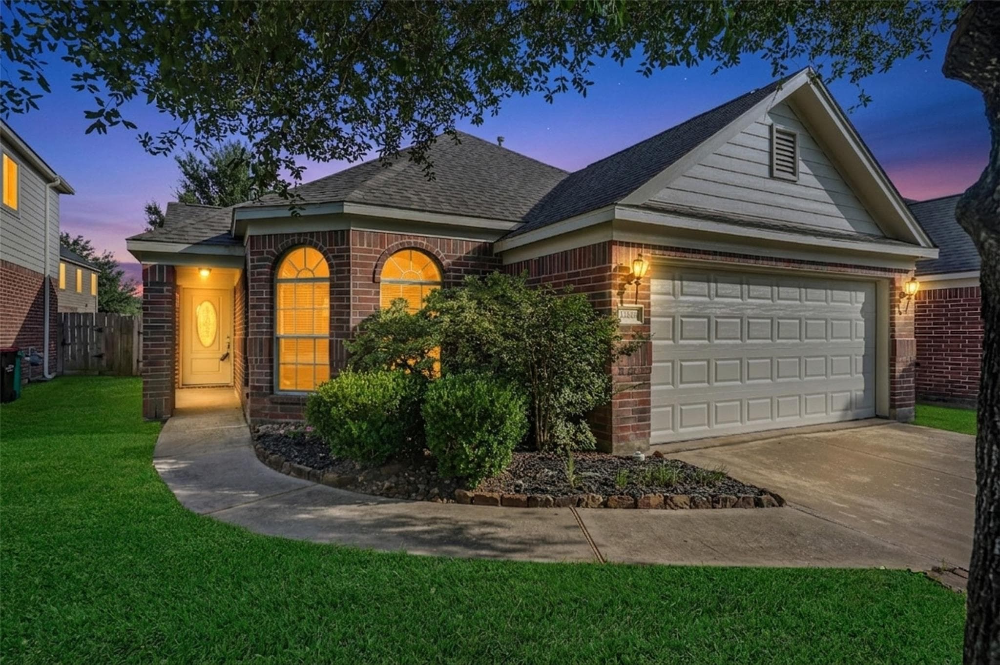 12146 Glen Crossing Cir