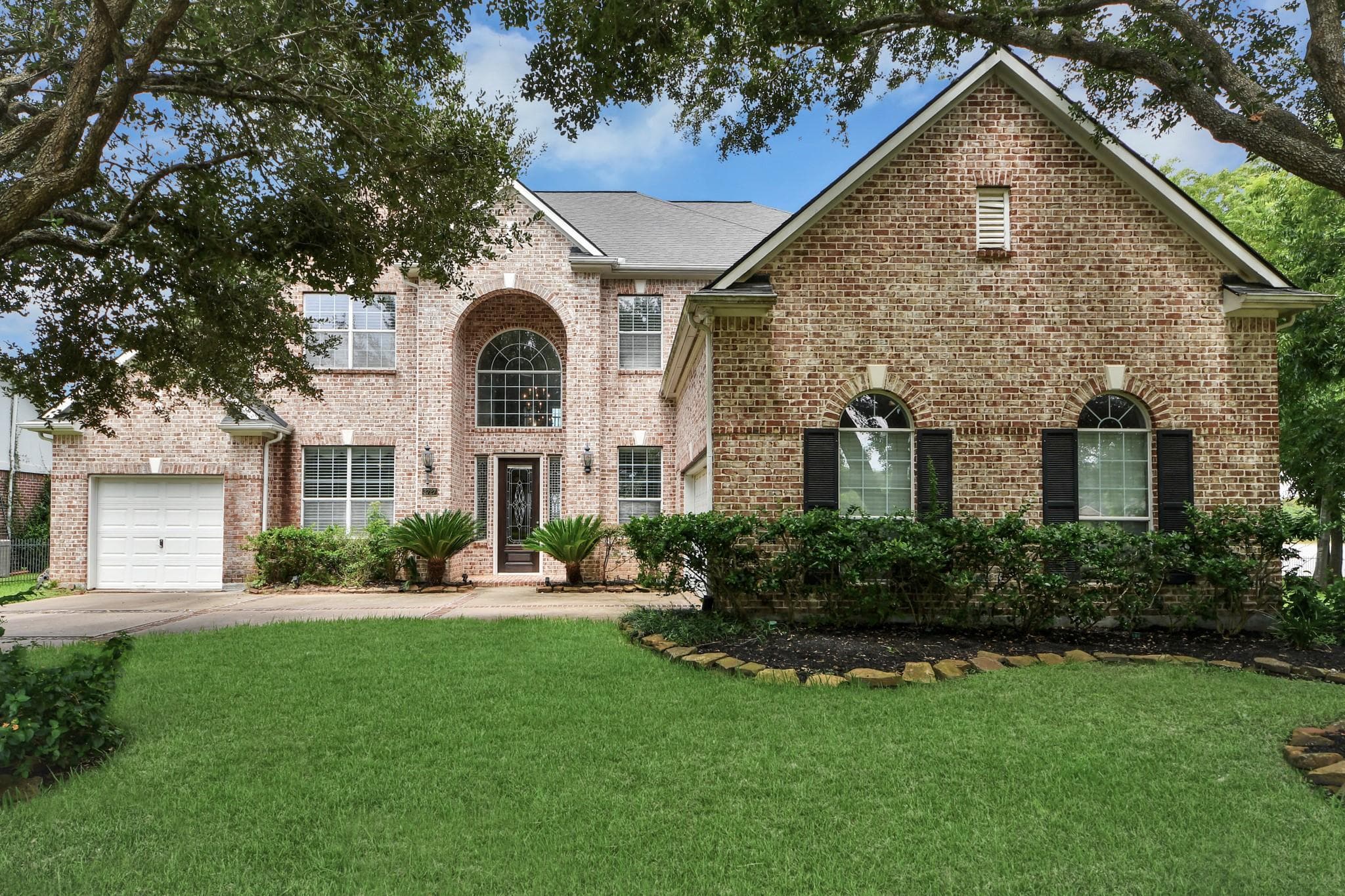 3727 Lakeridge Canyon Dr