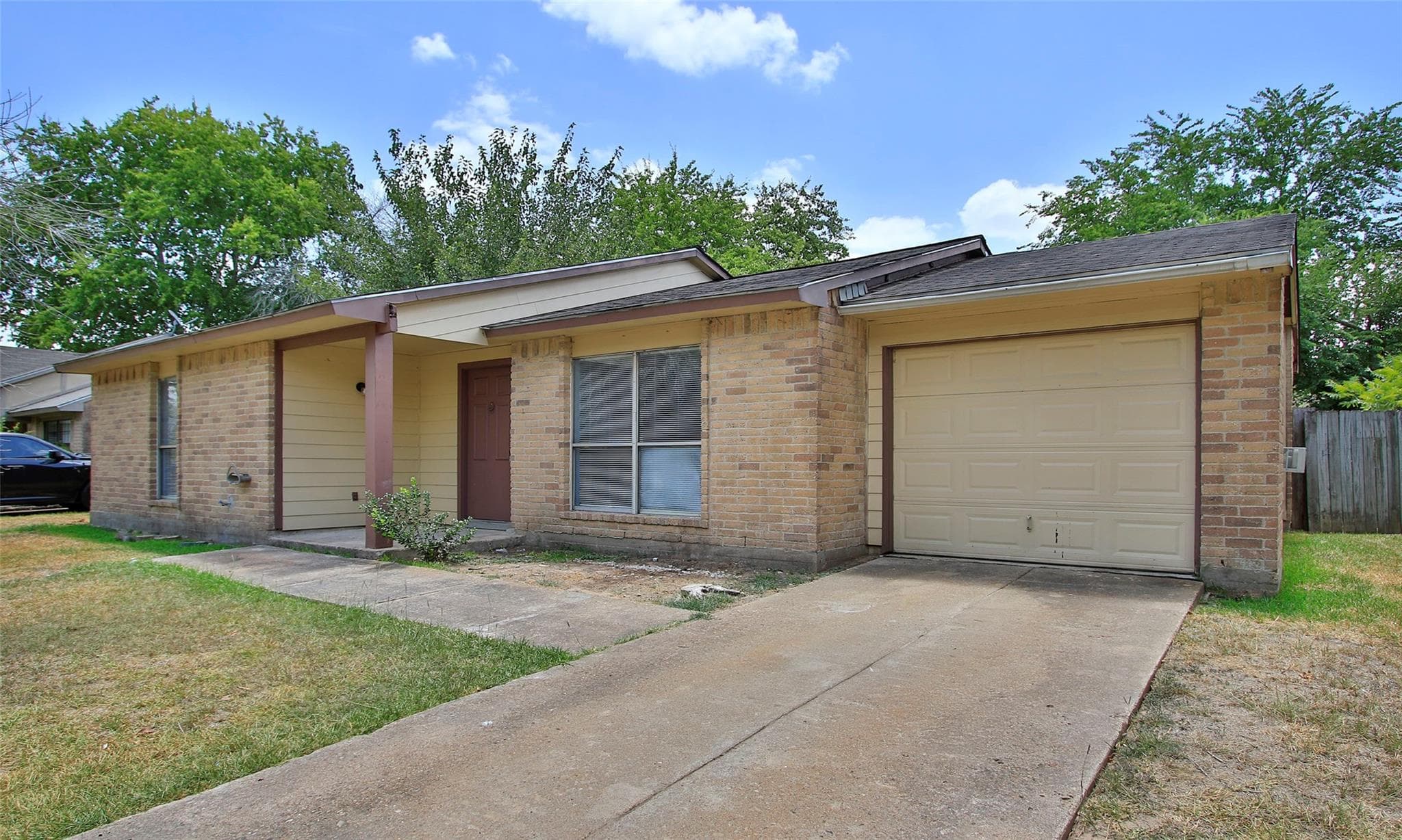 24043 Rockin Seven Dr