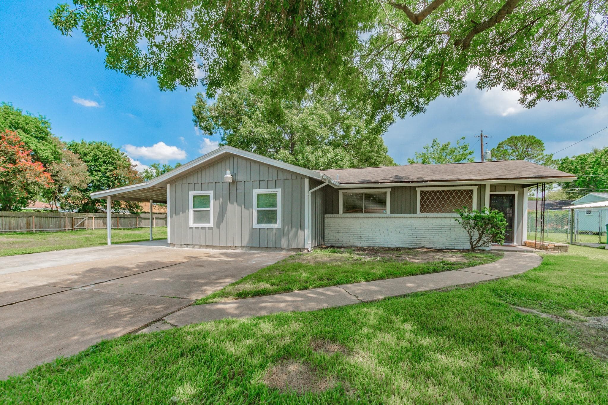 801 Anson Cir