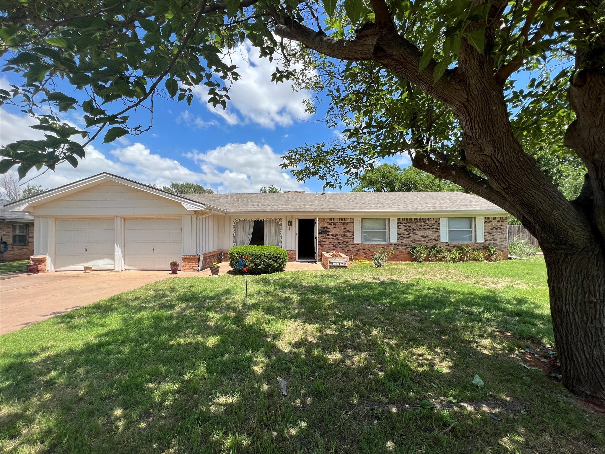 1417 Westwood Dr