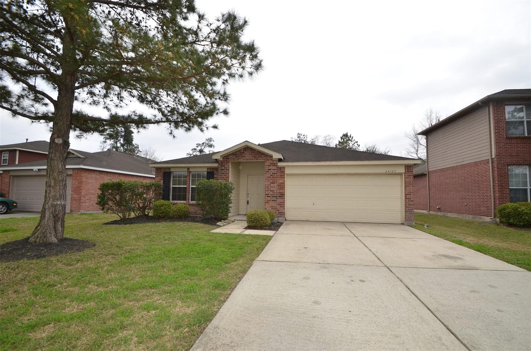 24107 Pinecreek Pt