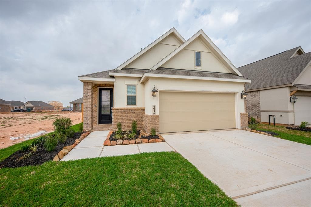 4939 Shimmer Side Dr