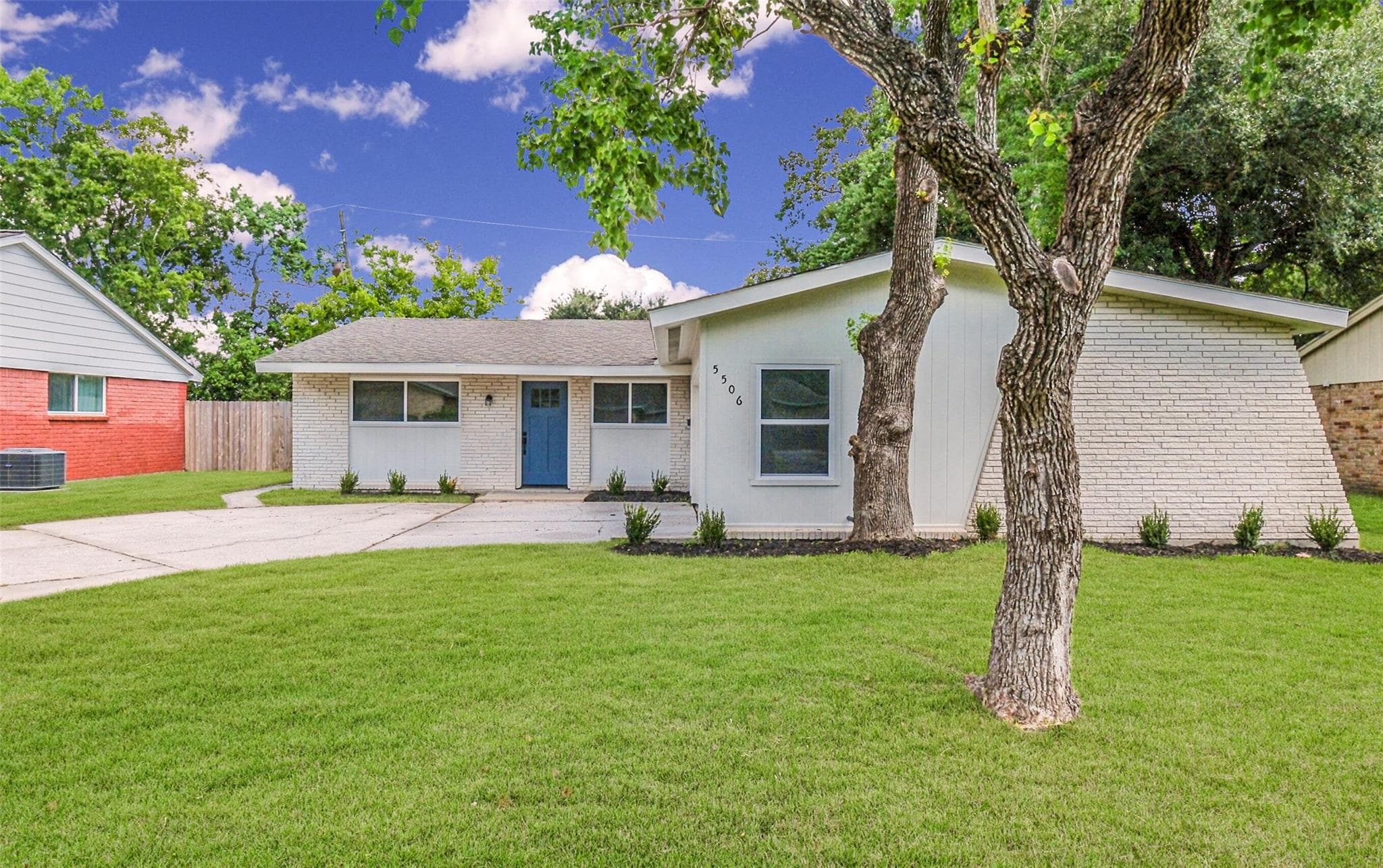 5506 Dryad Dr