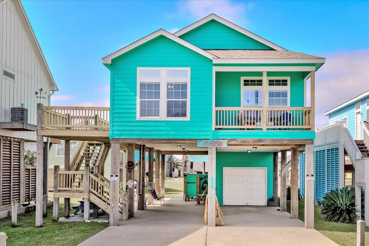 963 Driftwood Dr