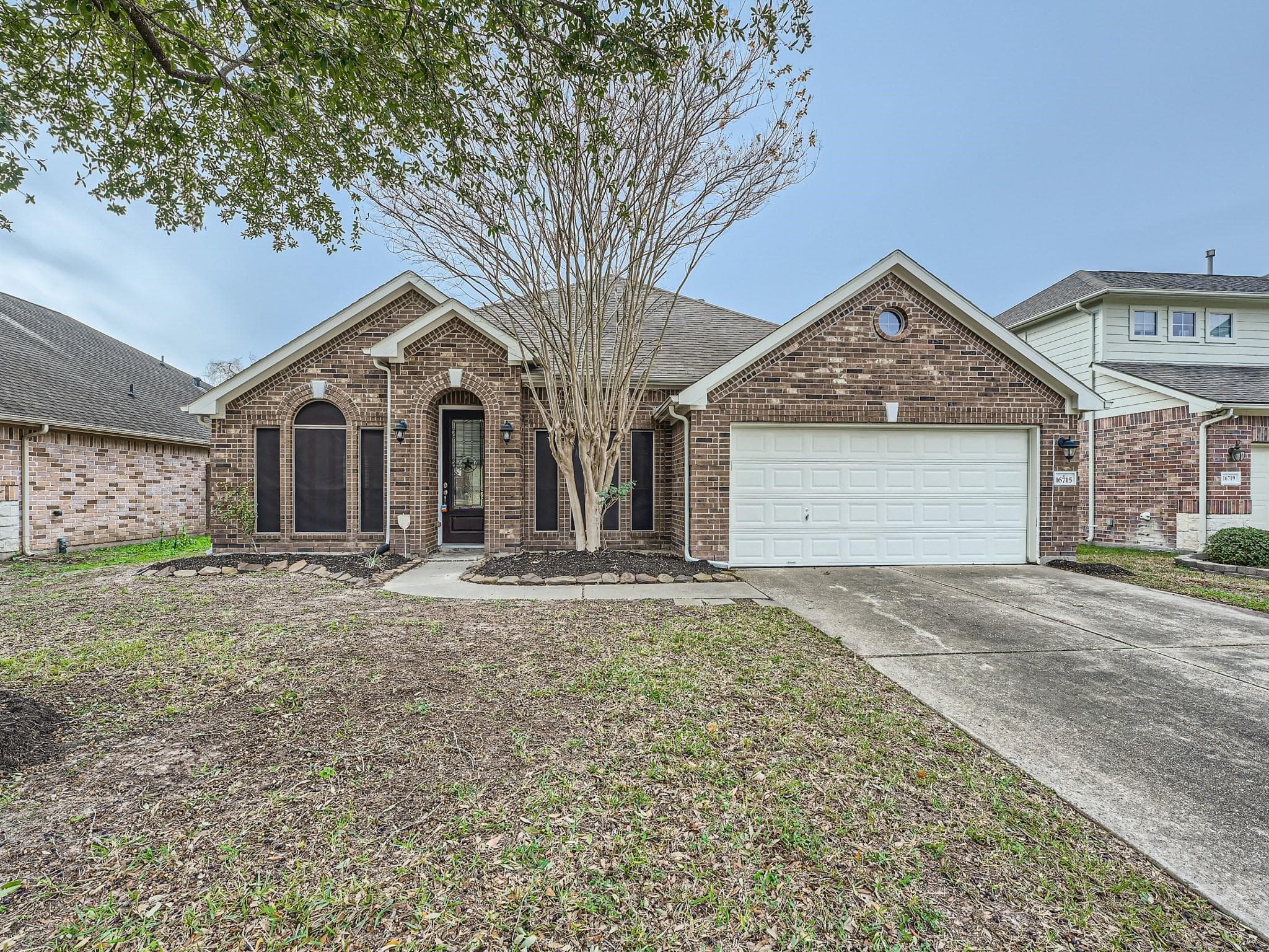 16715 Cypresswick Ln
