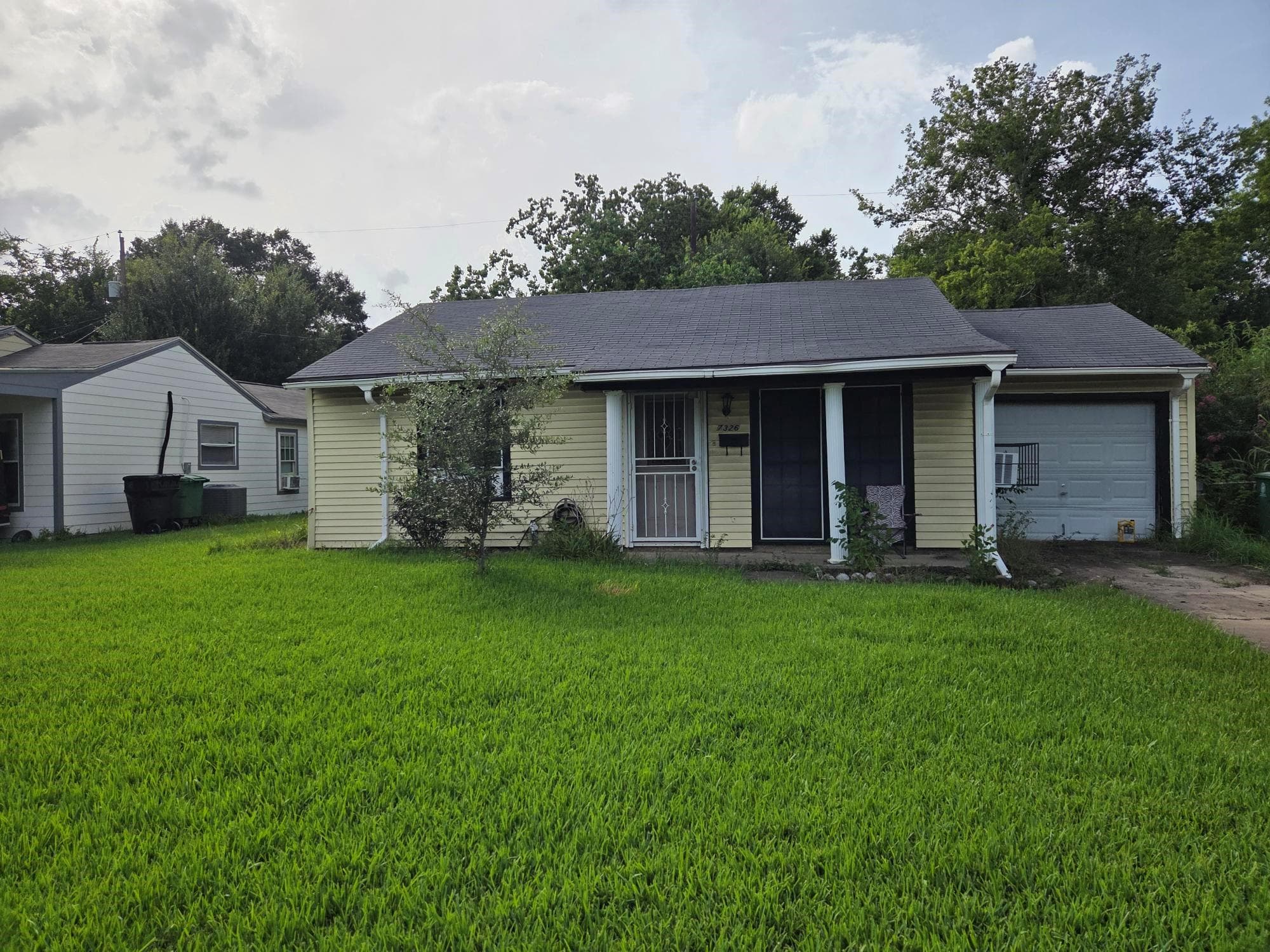 7326 Eisenhower Rd