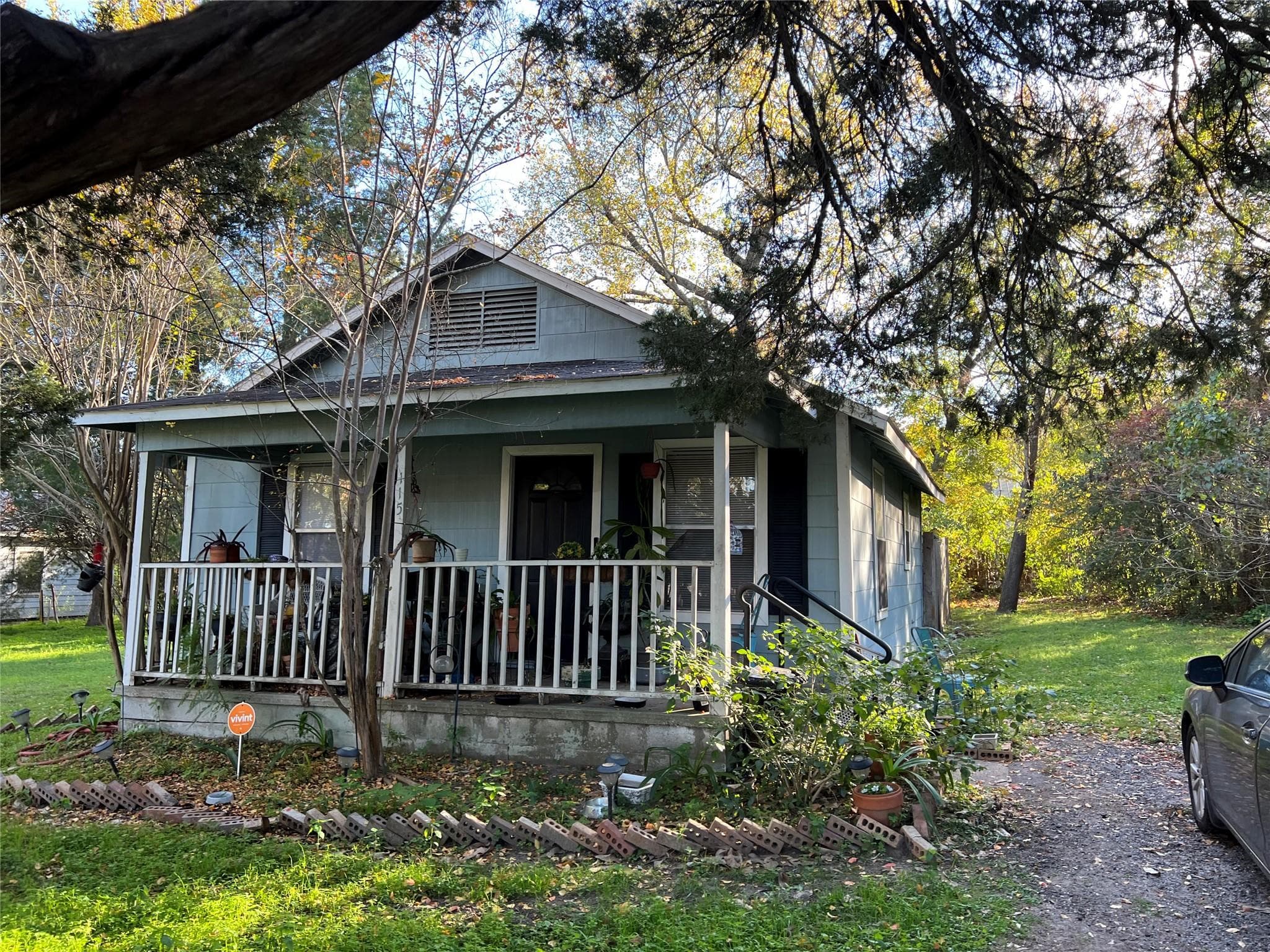 115 Runnels St