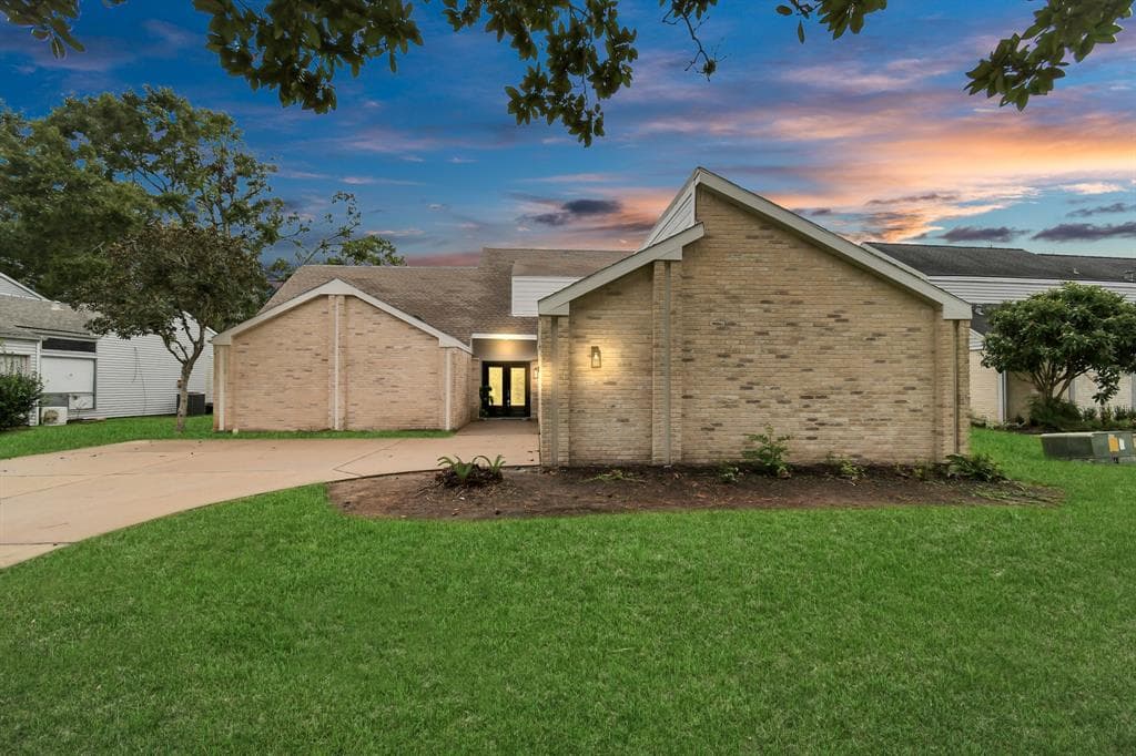 3507 Crow Valley Dr