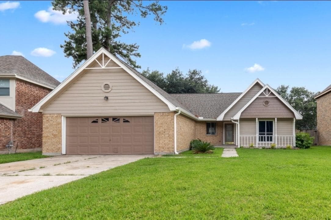22503 Hollybranch Dr