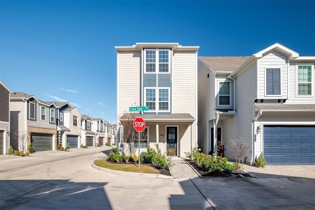 11018 Cane Oak Way