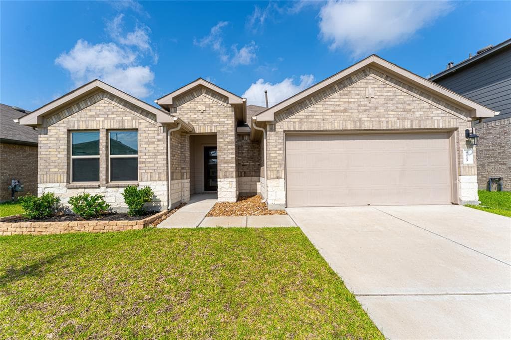 4223 Isoletta Ct