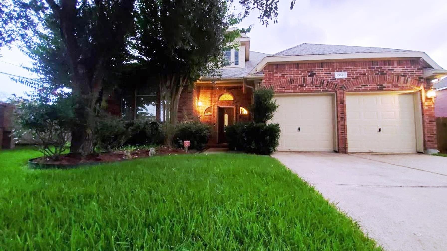 10042 Halston Dr