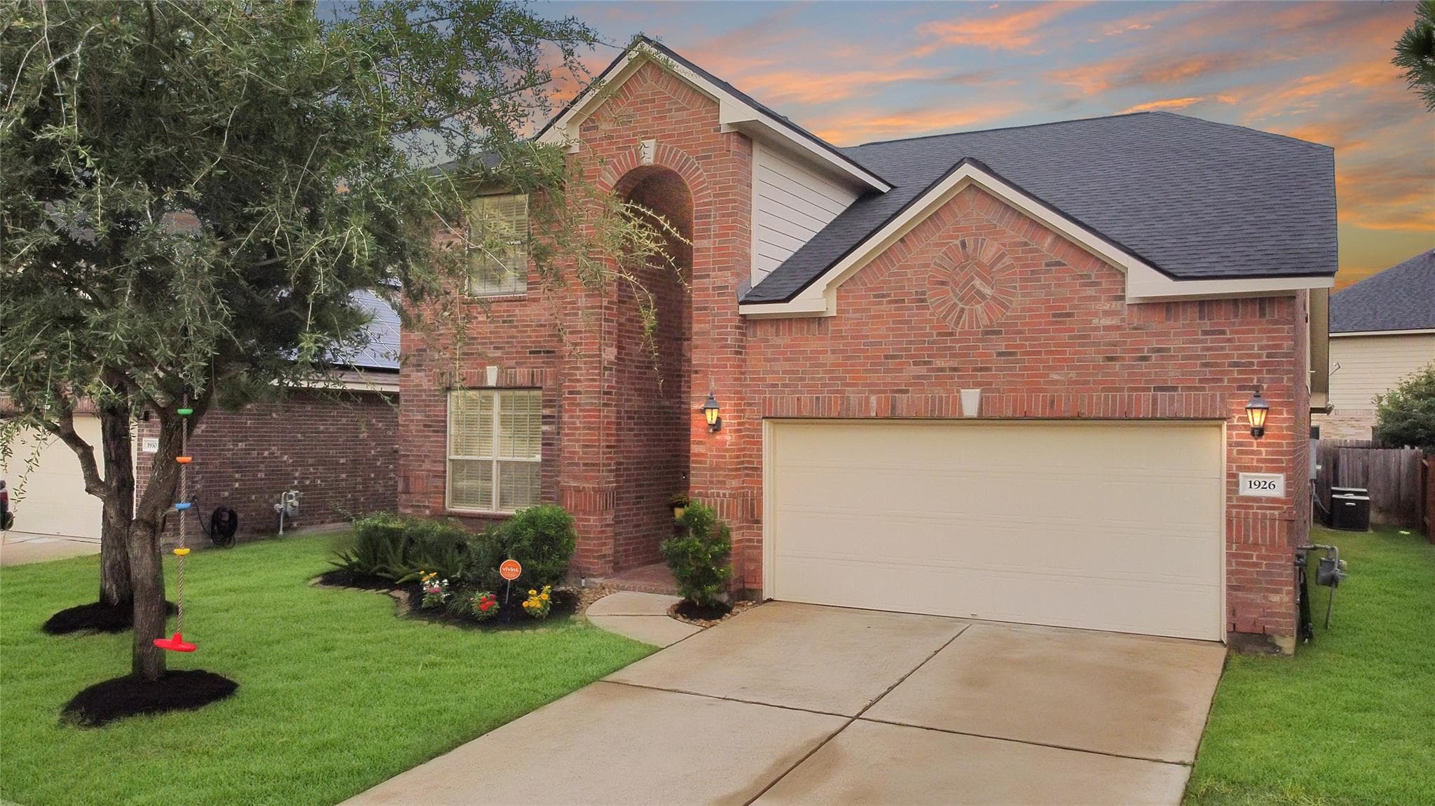 1926 Boren Dr
