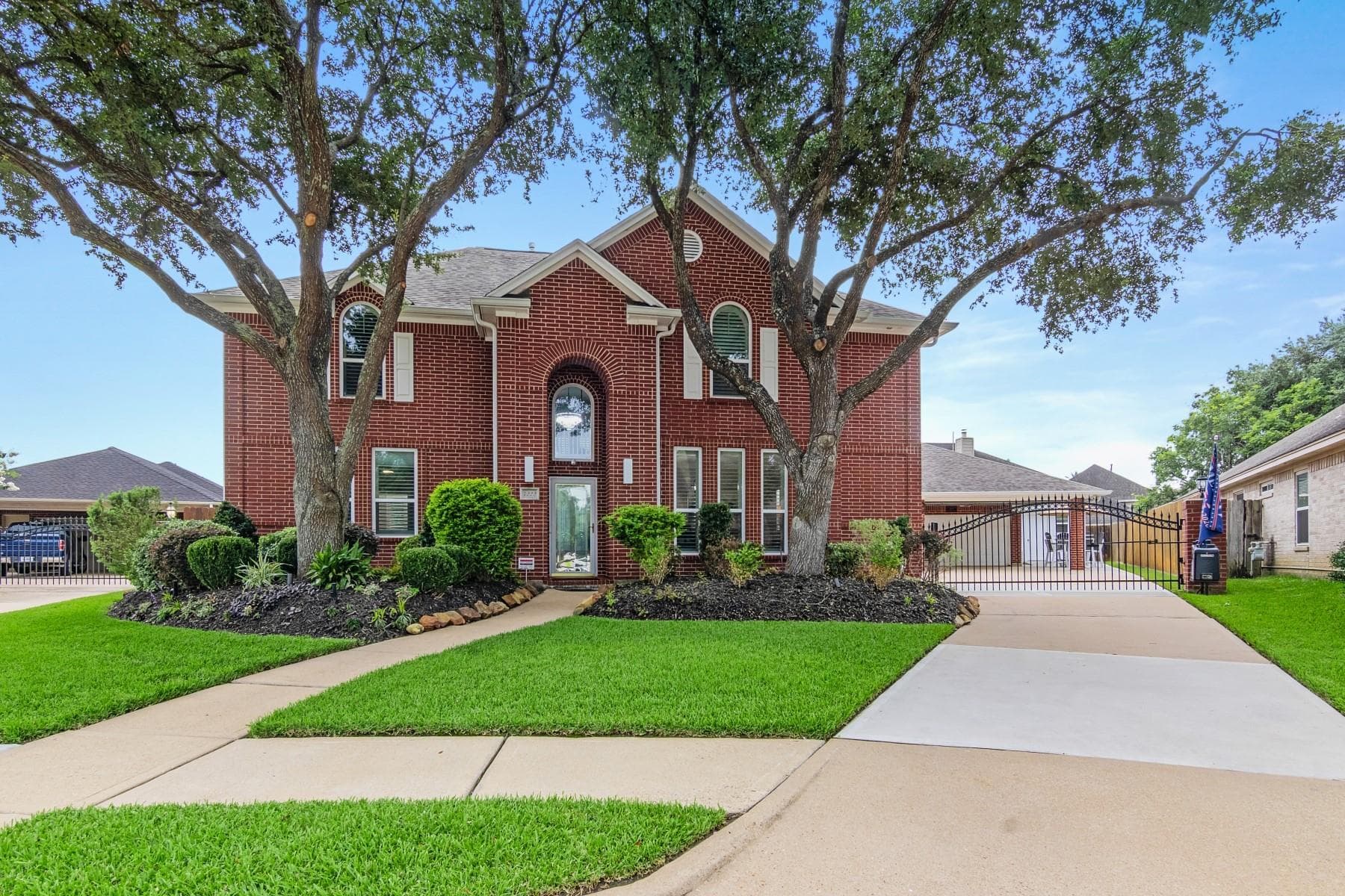 4222 Blue Water Ct