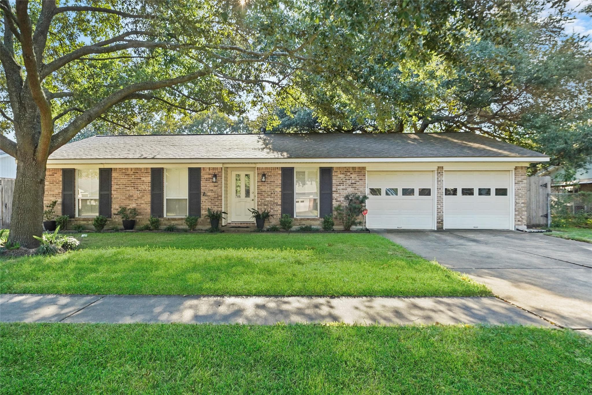 7134 Galleon Dr