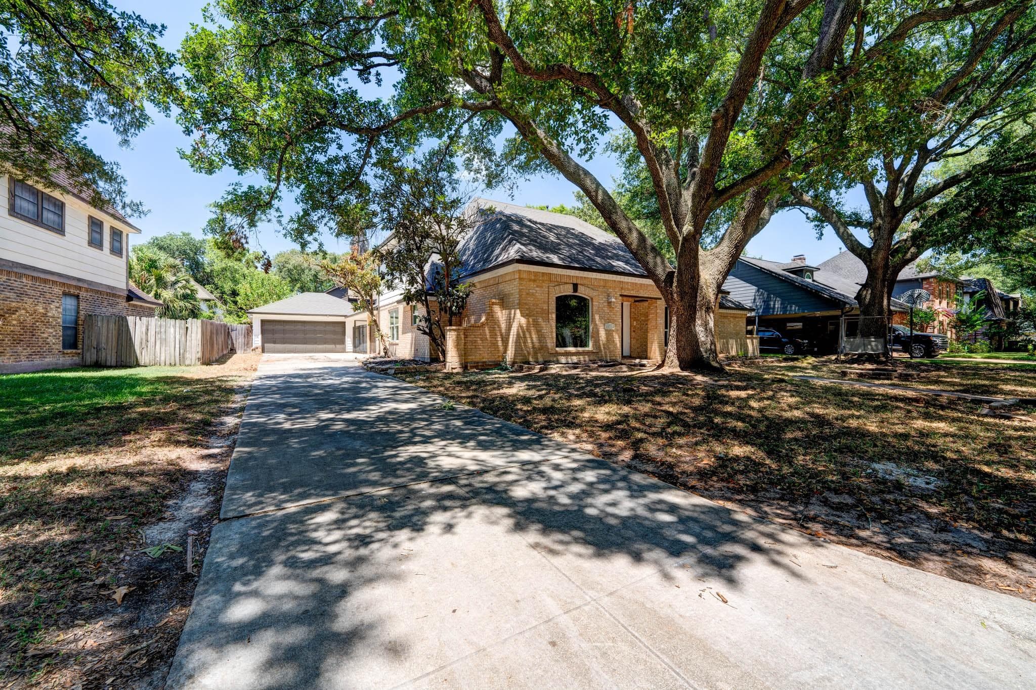 18314 Forest Town Dr