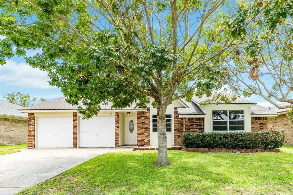 36 Back Bay Cir