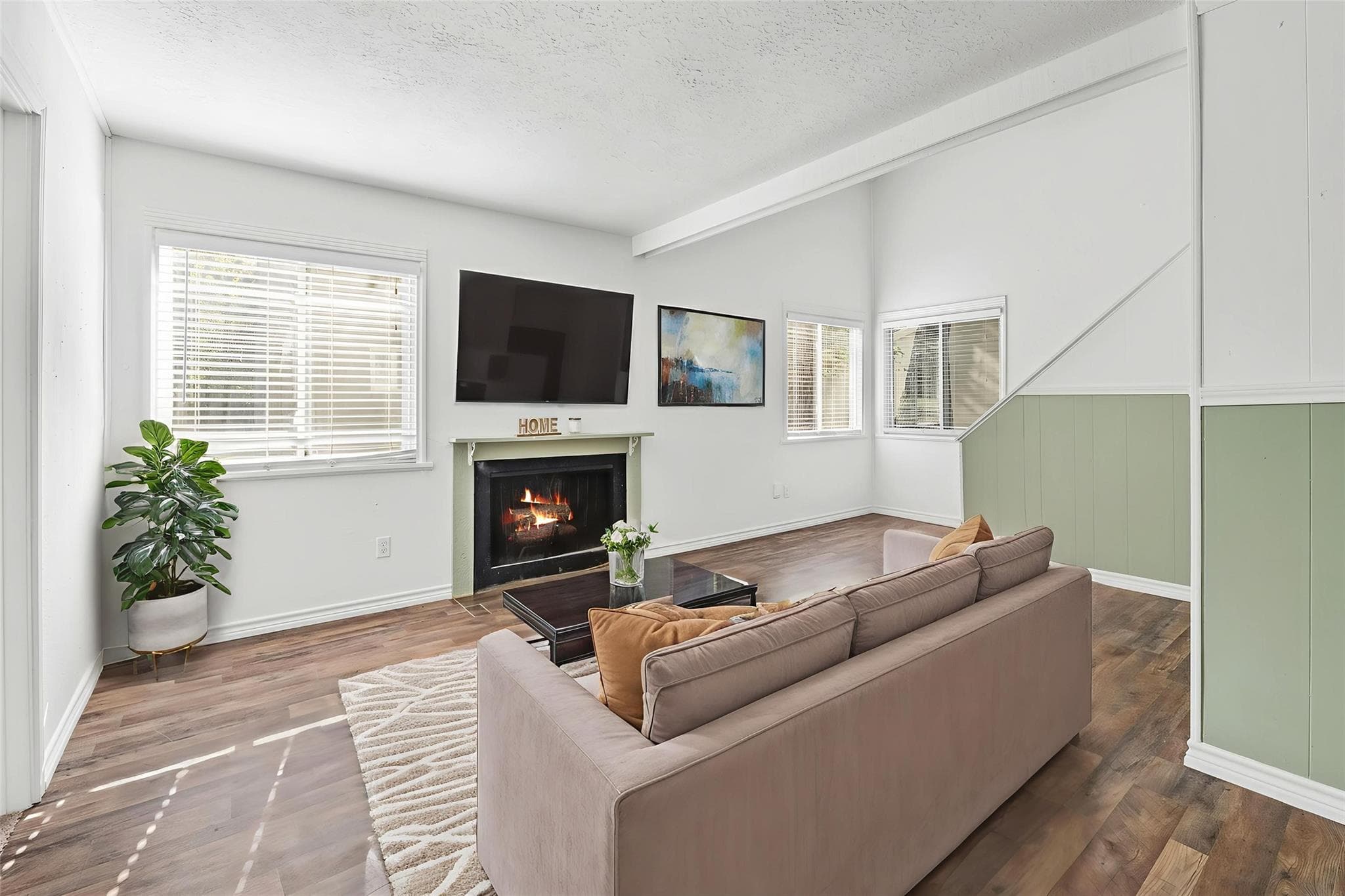 26604 Orchid Ct