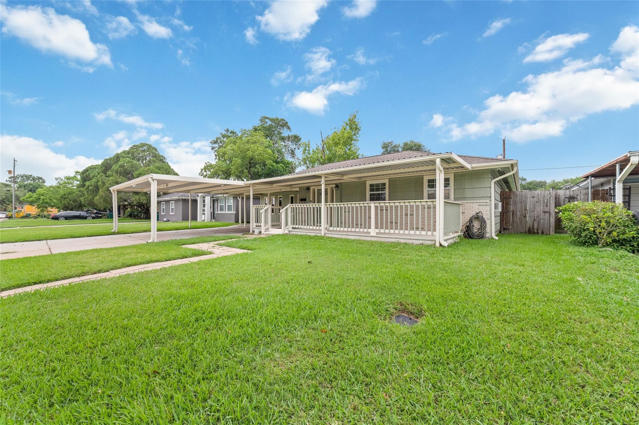 3511 Guthrie Dr