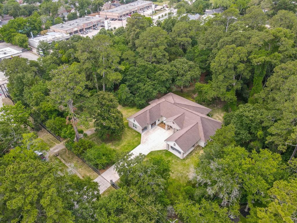 5 Rollingwood Dr