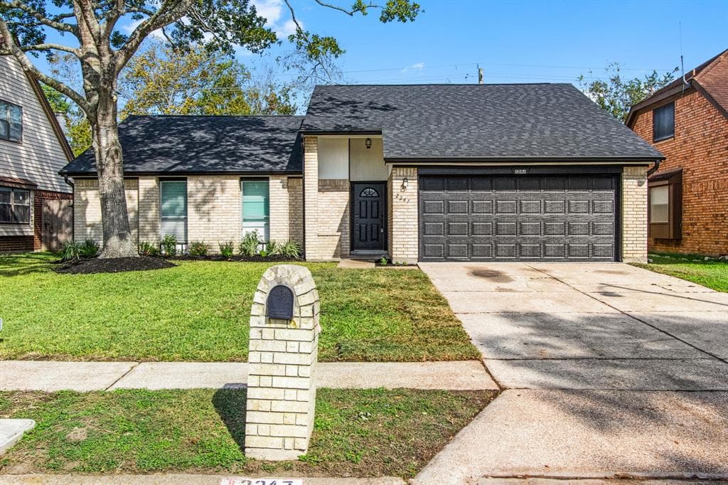 2247 Pilgrims Point Dr