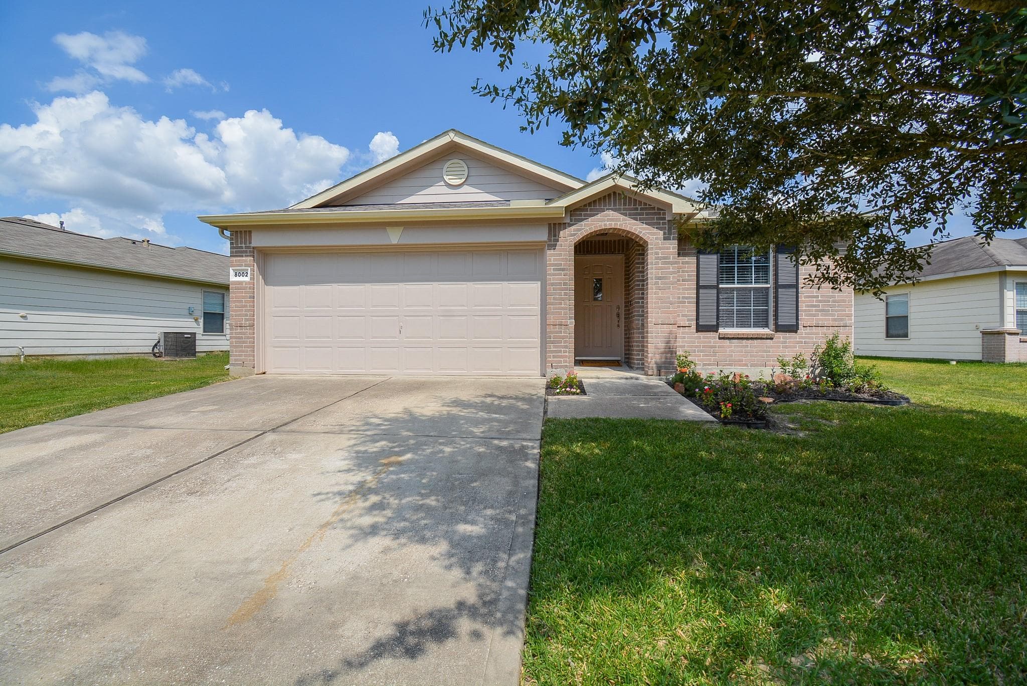 8002 Buffalo View Ln