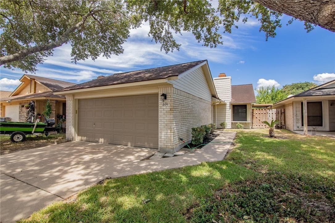 204 Planters Dr