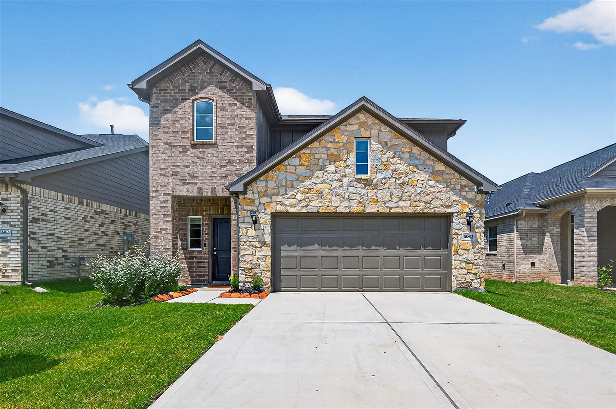 22827 Xanthos St