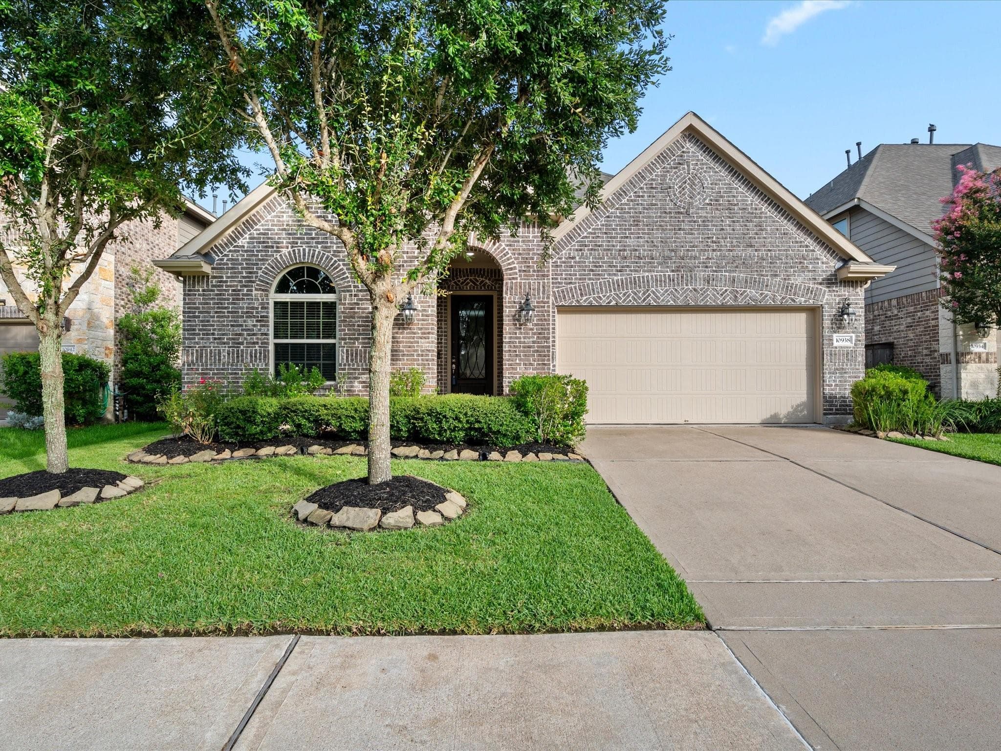 10938 Walts Run Ln