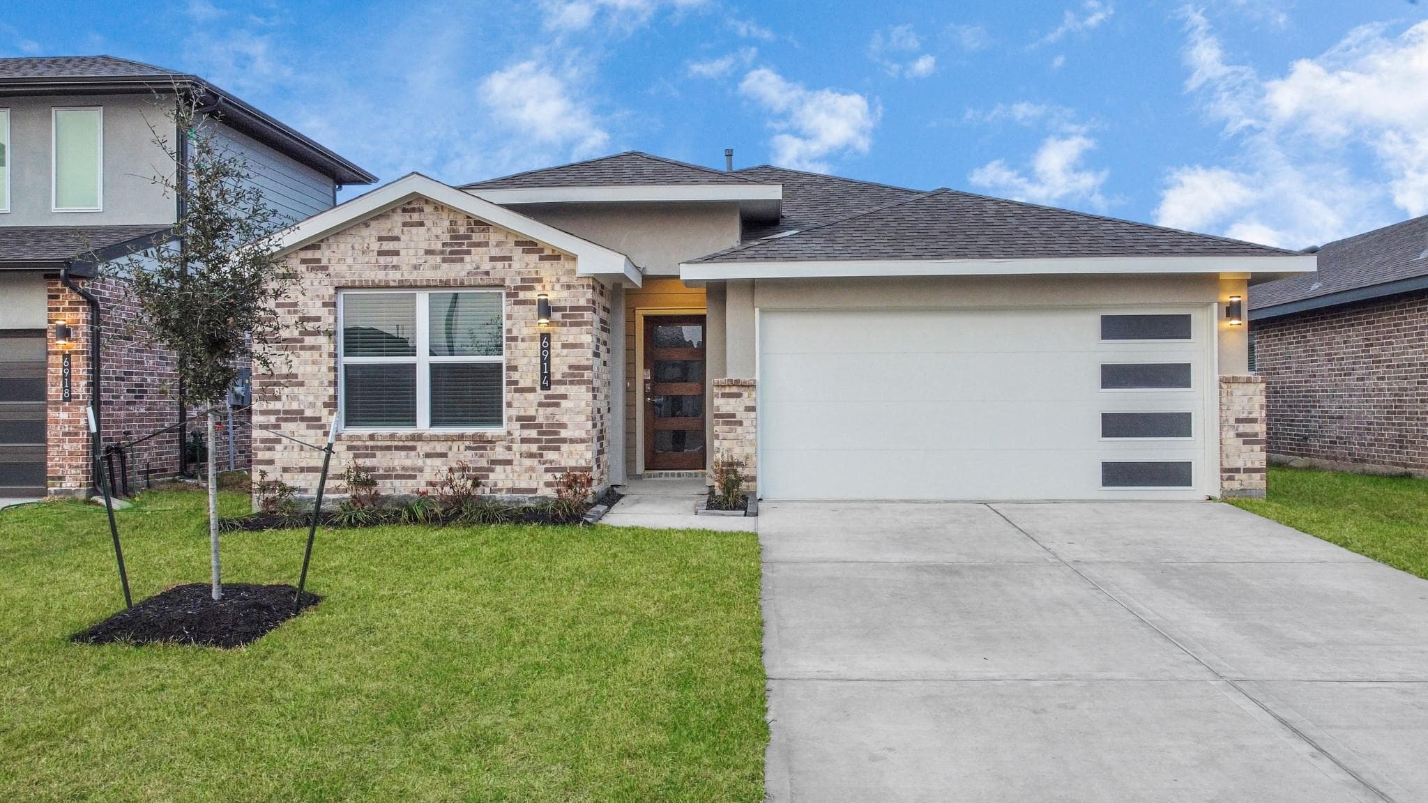 6914 Fleetwood Crescent Way Fl Eetwood
