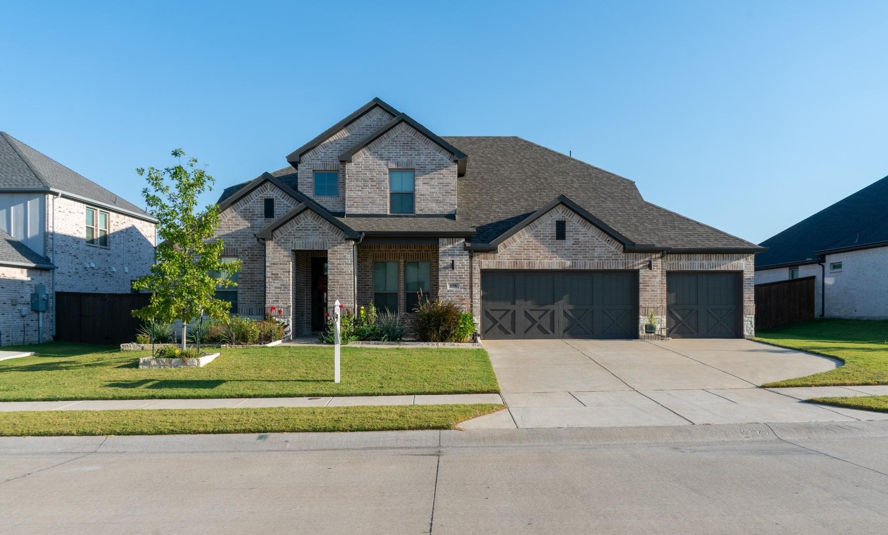 198 Western Way