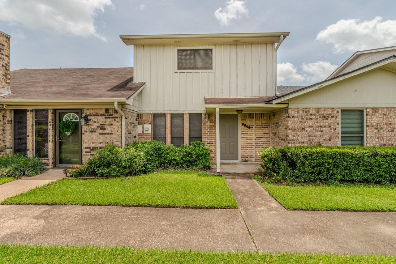 6606 Lexington Dr