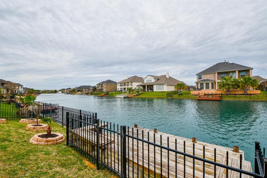 17906 Obelisk Bay Dr