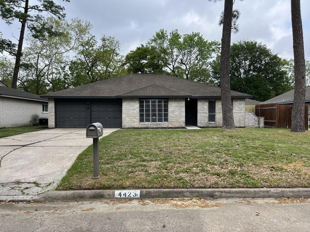 4423 Monteith Dr